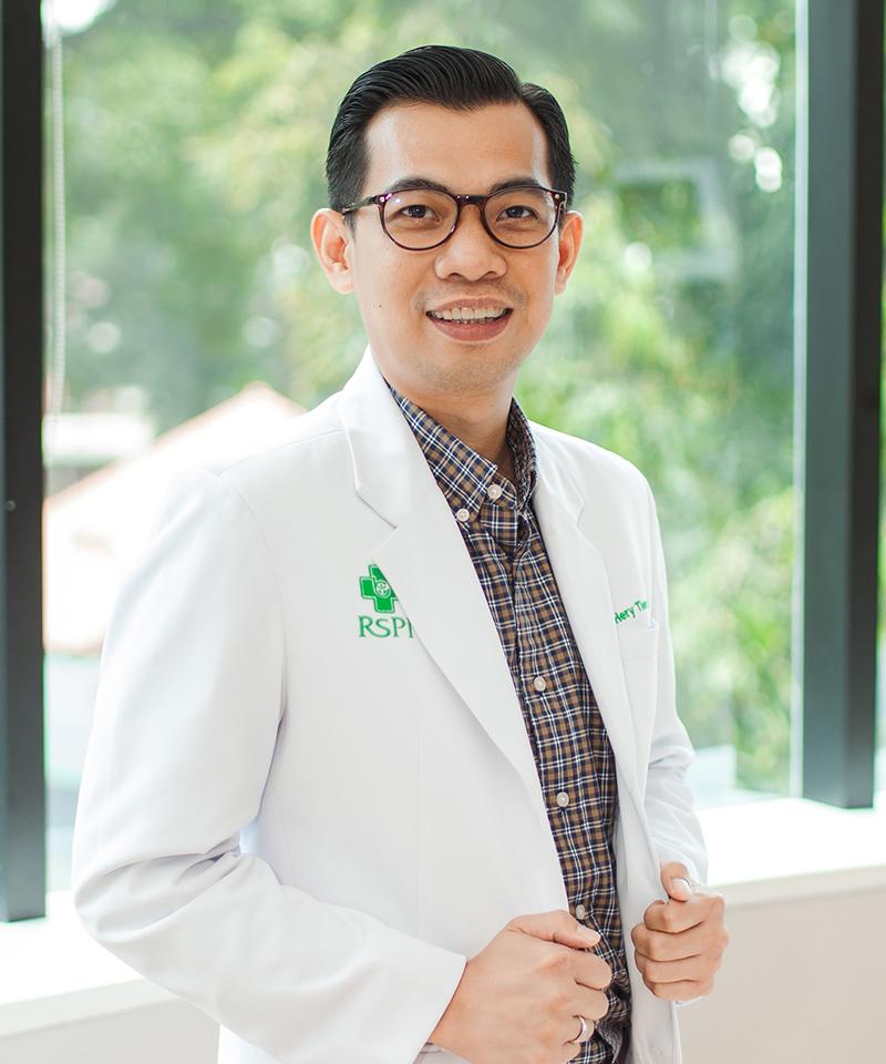 dr. Hery Tiera, Sp. U